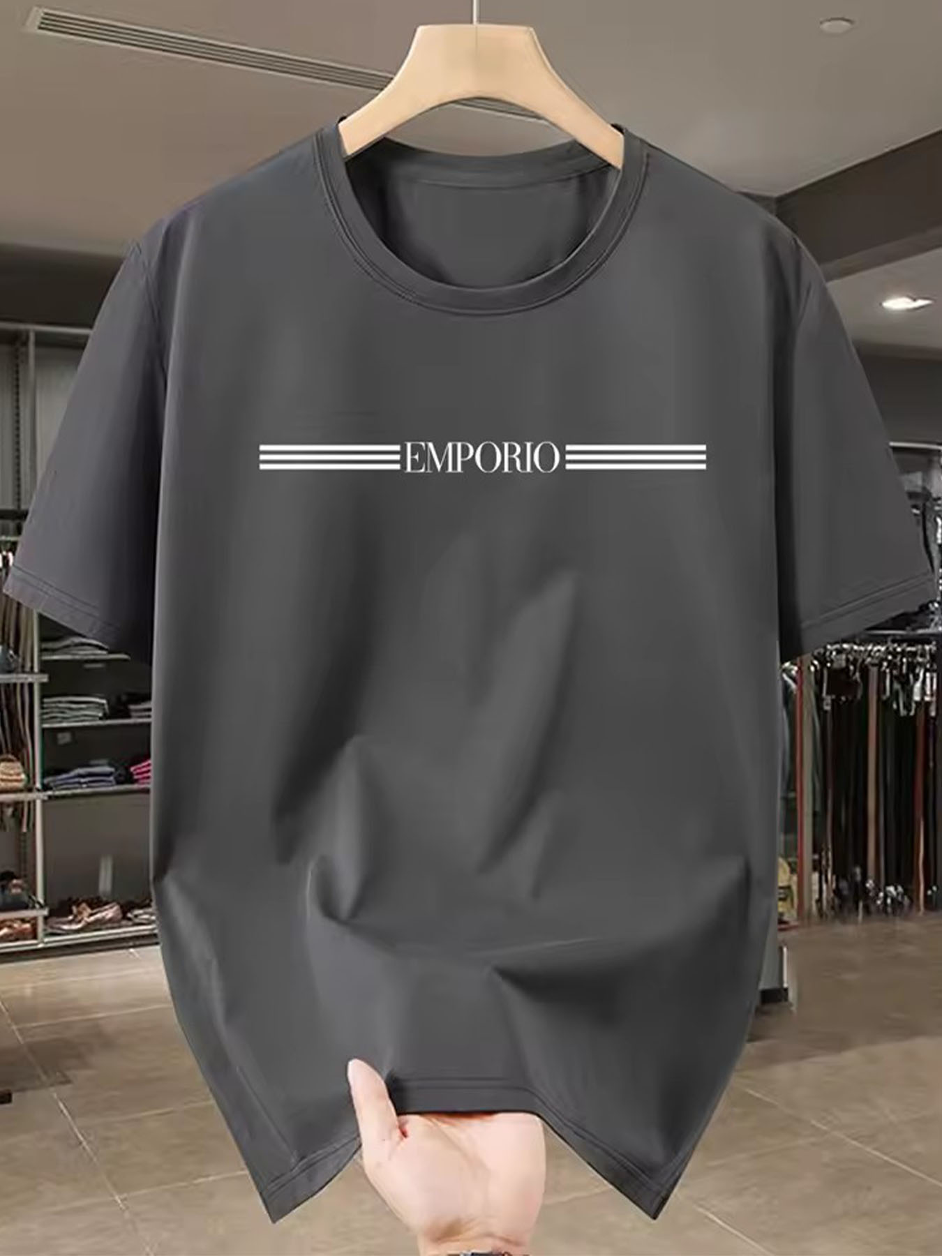 เสื้อยืดพิมพ์ลายตัวอักษรแบรนด์ - Streetwear Brand Clothing บทวิจารณ์และราคา